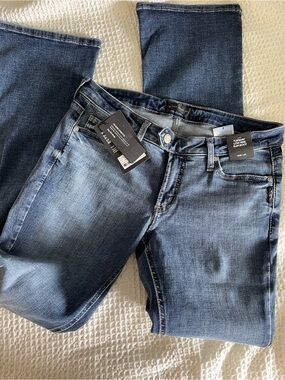 New!!! Silver Jeans Co. Classic Women's Blue Denim Jeans - Slim Boot